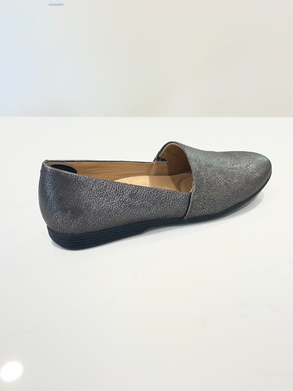 Dansko Women’s Larisa – Pewter Metallic Size 40 / 9.5 US - Picture 5 of 8